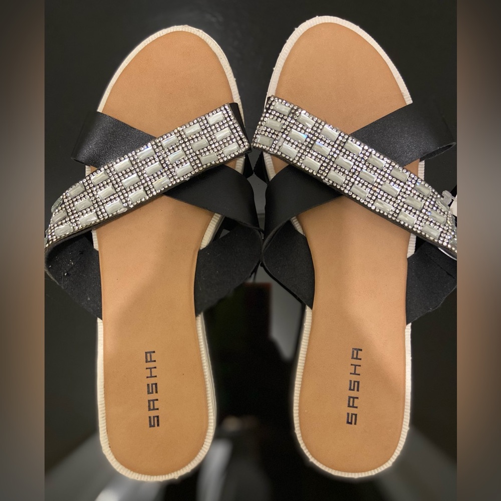 Esmeralda Black Silver Sandals